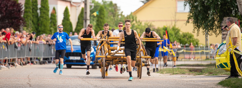 Nemzetközi Kocsitoló Verseny és Fesztivál