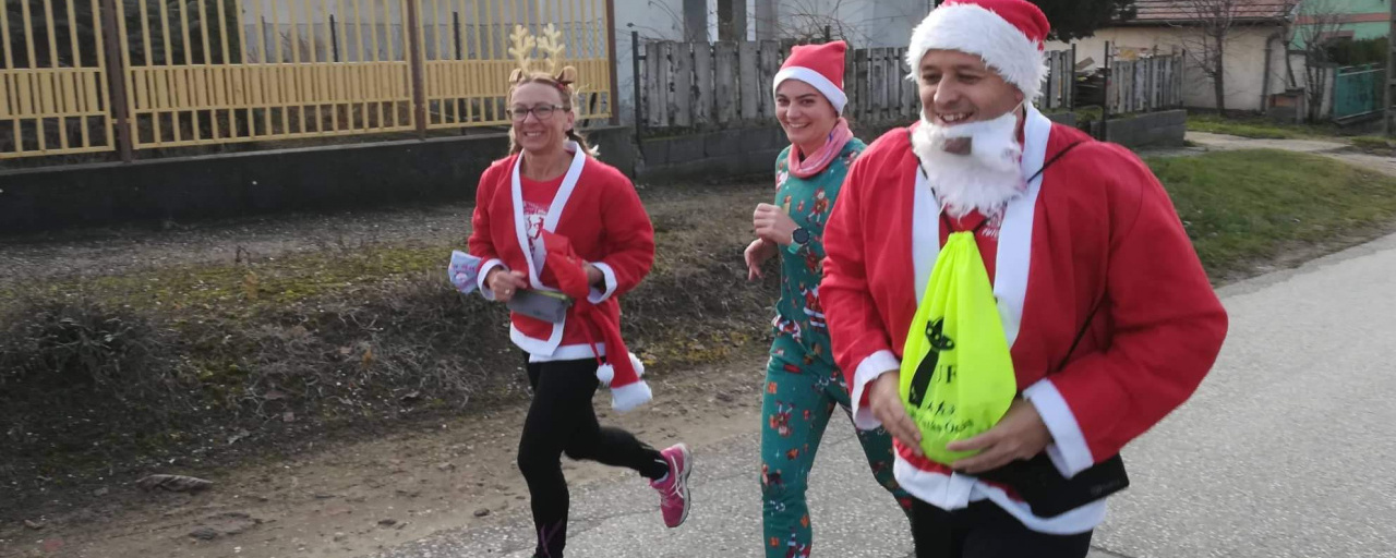 Mikulás-futás Ócsán 2023
