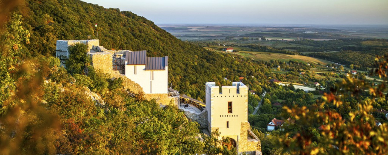 Kőről kőre a Vértesben  - 25 / 20 / 10