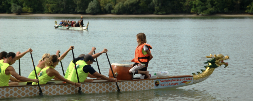 Szezonnyitó sárkányhajózás Dunakeszin